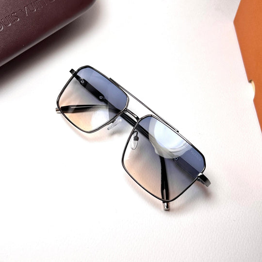 Louis Vuitton Navigator 2144 – Peach Gradient