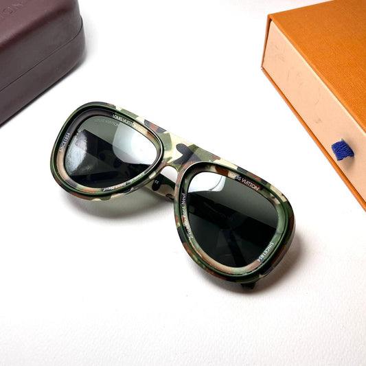 Louis Vuitton Super Vision OverSize Aviator - Camo Green