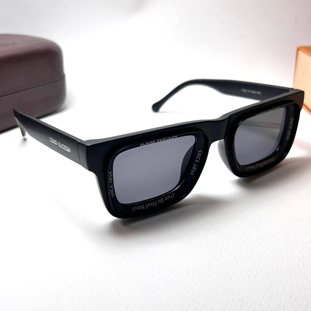 Louis Vuitton Super Vision Square - Black