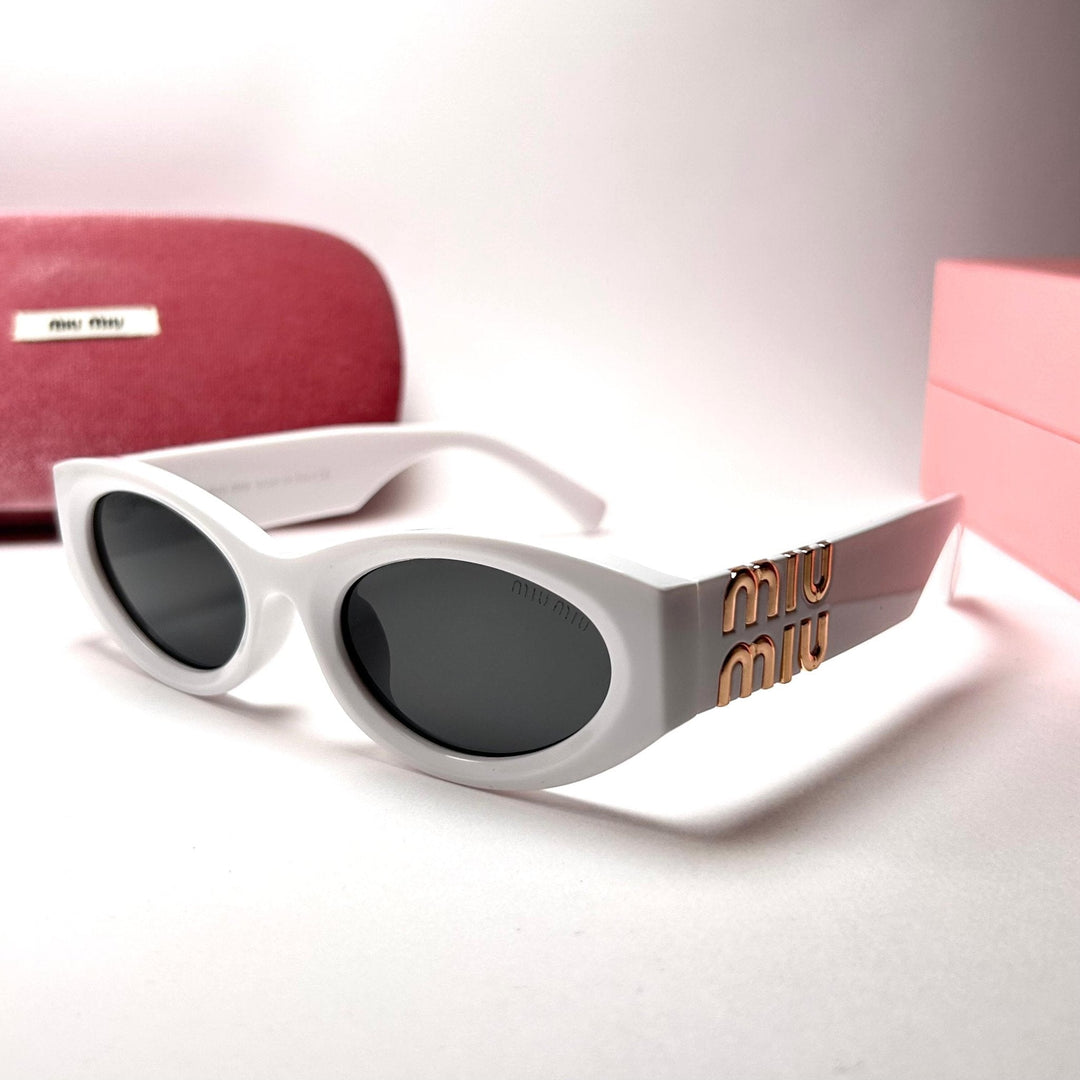 Miu Miu Glimpse Oval – White