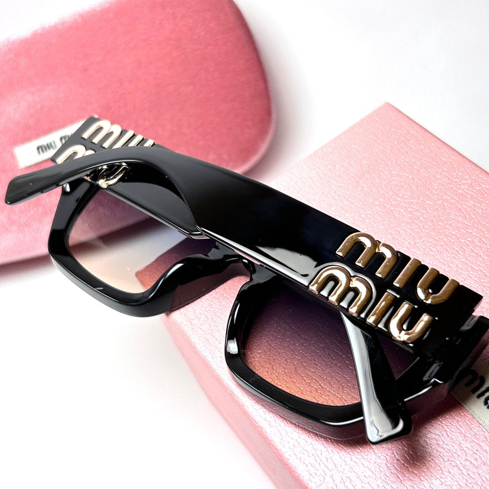 Miu Miu Glimpse Square – Peach Gradient