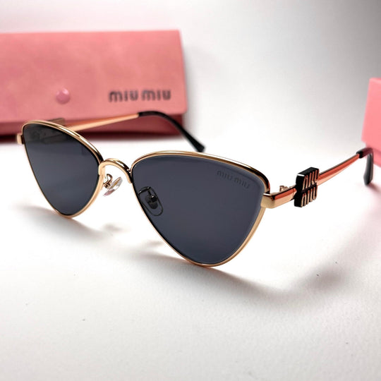 Miu Miu Logo Cat Eye - Black
