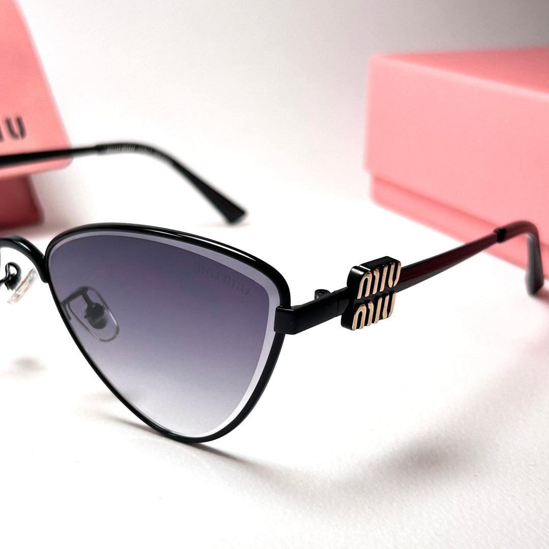 Miu Miu Logo Cat Eye - Purple Gradient