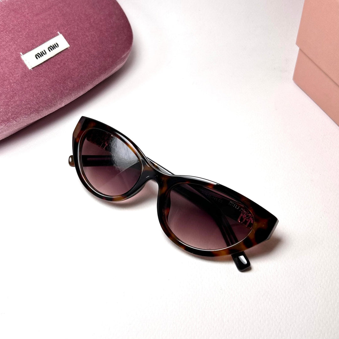 Miu Miu OMUA04S Cat Eye – Tortoise Gradient Rose