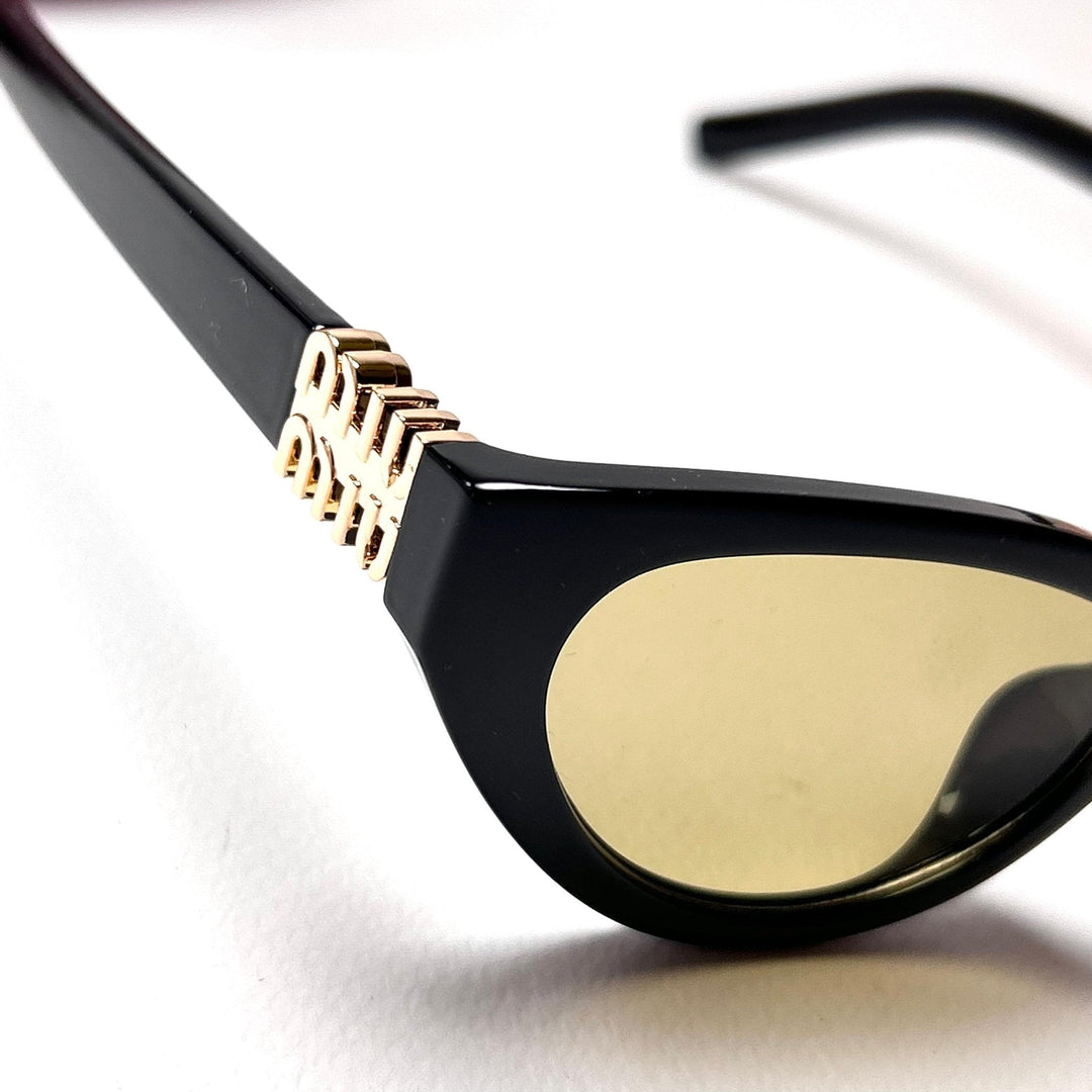 Miu Miu OMUA04S  Cat Eye - Yellow