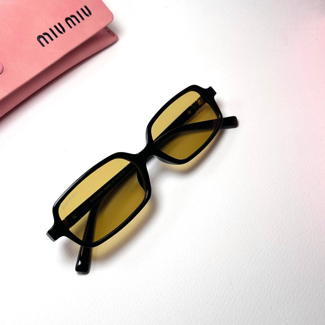 Miu Miu Rectangular Regard - Yellow