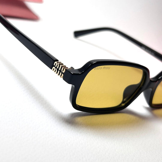 Miu Miu Rectangular Regard - Yellow