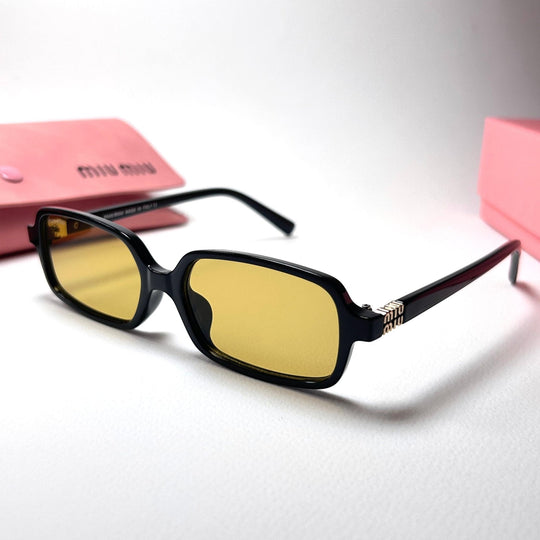 Miu Miu Rectangular Regard - Yellow