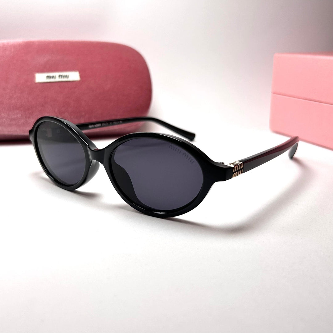 Miu Miu Regard - Black