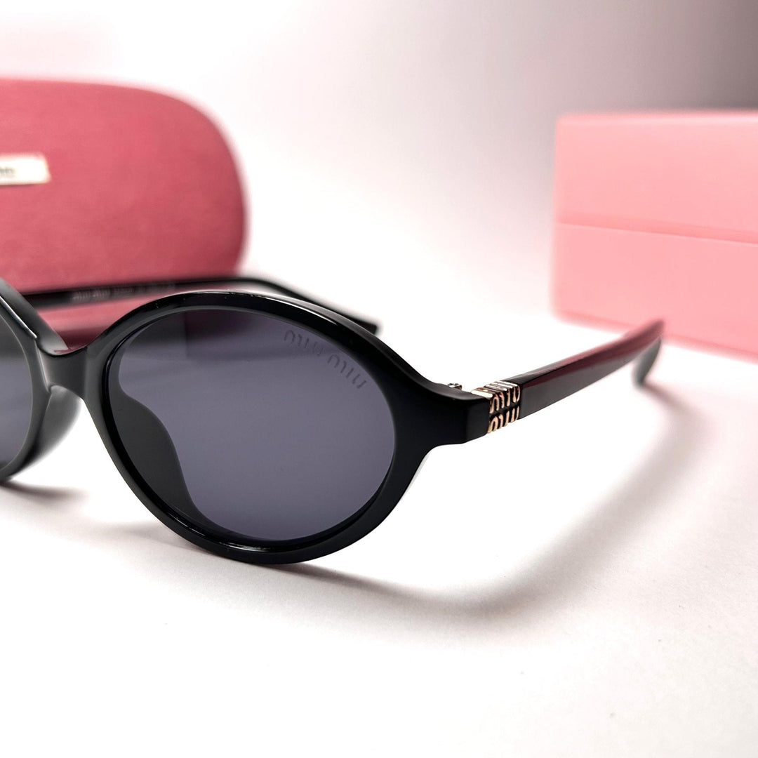 Miu Miu Regard - Black