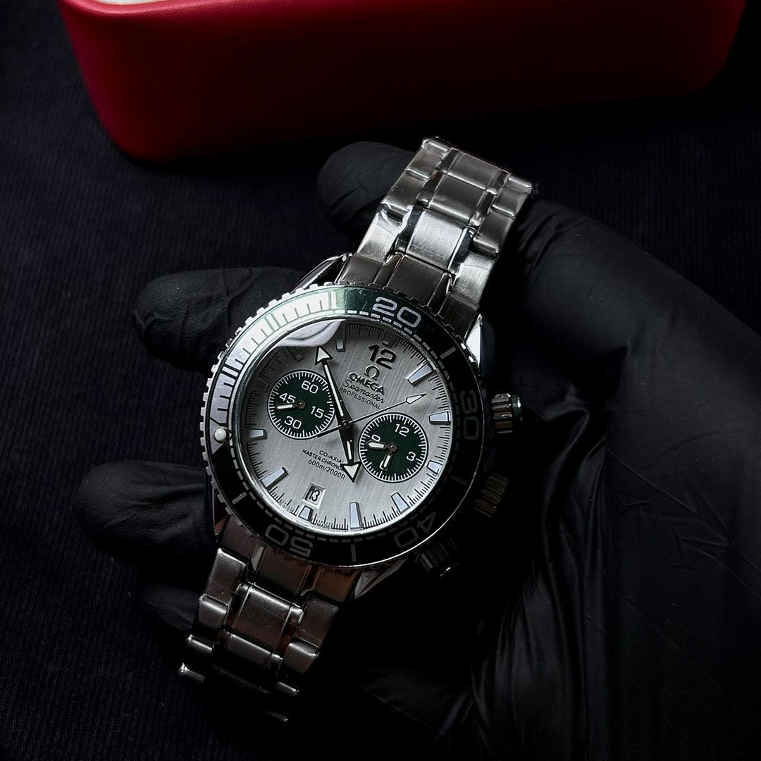 Omega Seamaster Co-Axial Master Chronometer – Silver Olive White