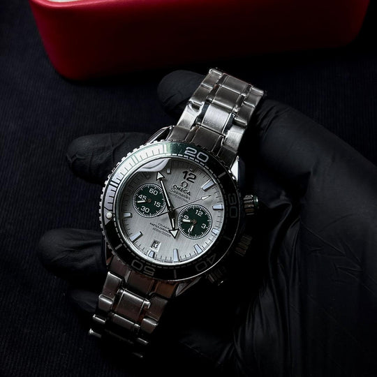 Omega Seamaster Co-Axial Master Chronometer – Silver Olive White