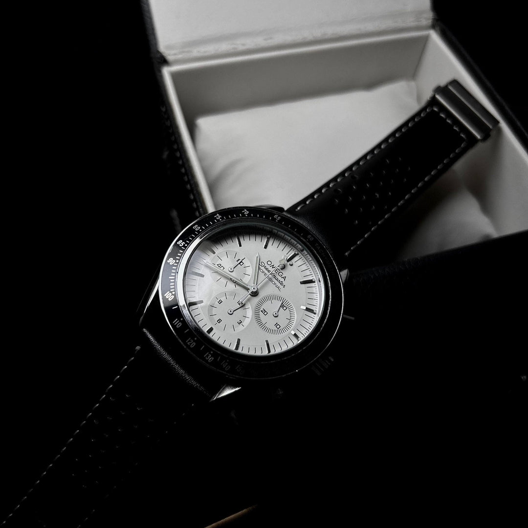 Omega Speedmaster Moonwatch Homage – White Dial