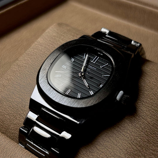 Patek Philippe Nautilus For Her - Full Black