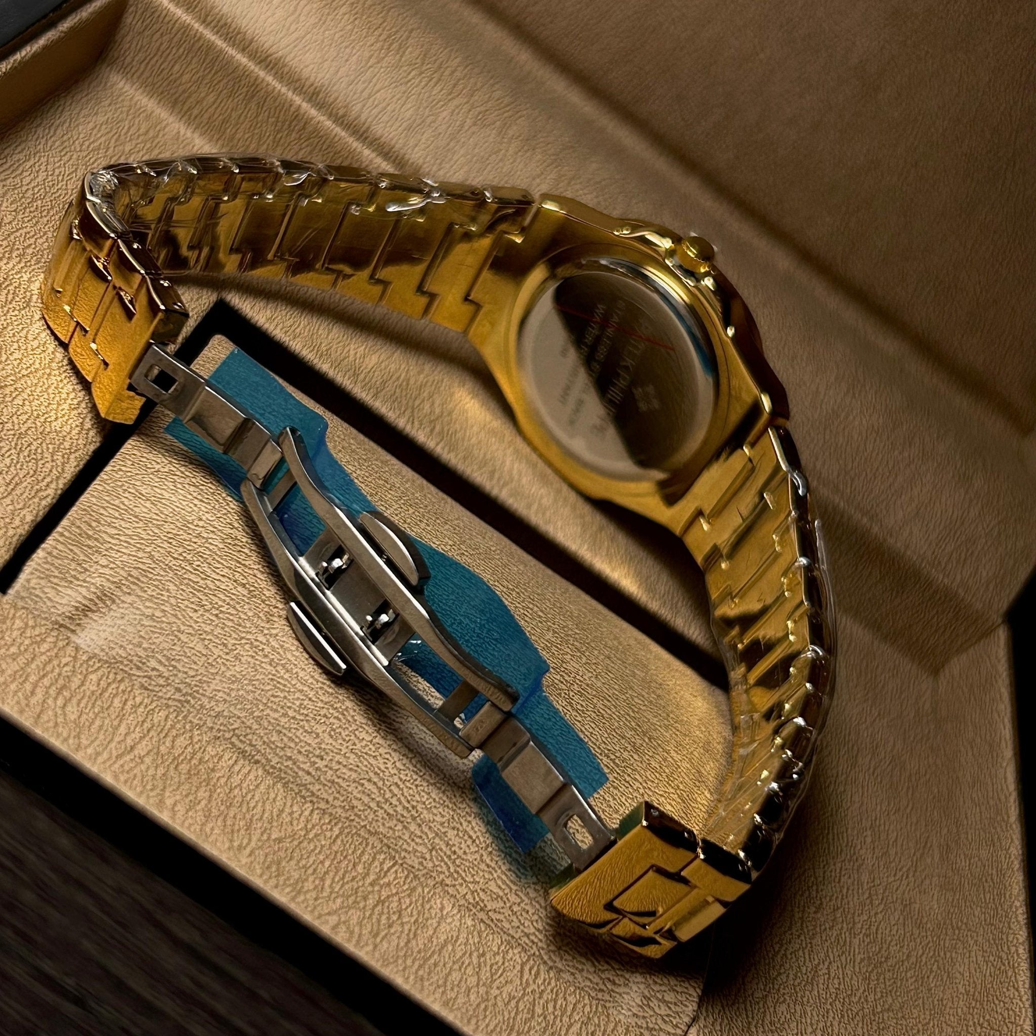 Patek Philippe Nautilus For Her - Golden Black
