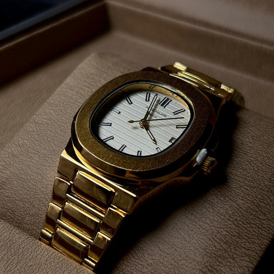 Patek Philippe Nautilus For Her - Golden White