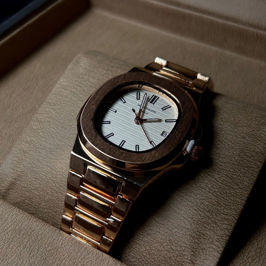 Patek Philippe Nautilus For Her - Rose Gold White