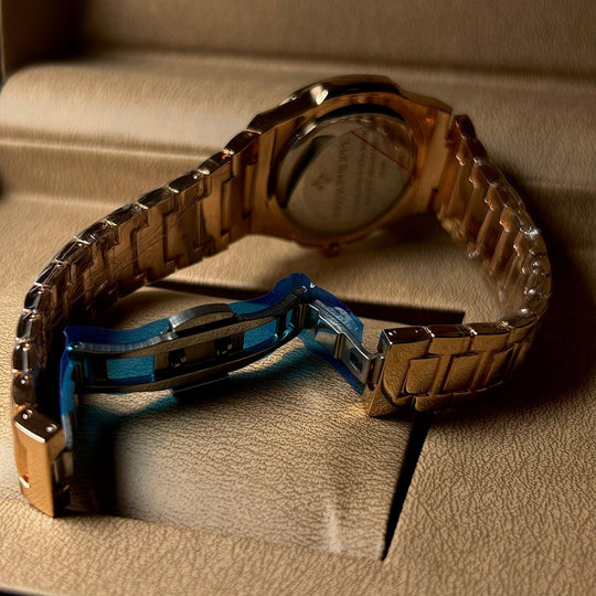 Patek Philippe Nautilus For Her - Rose Gold White