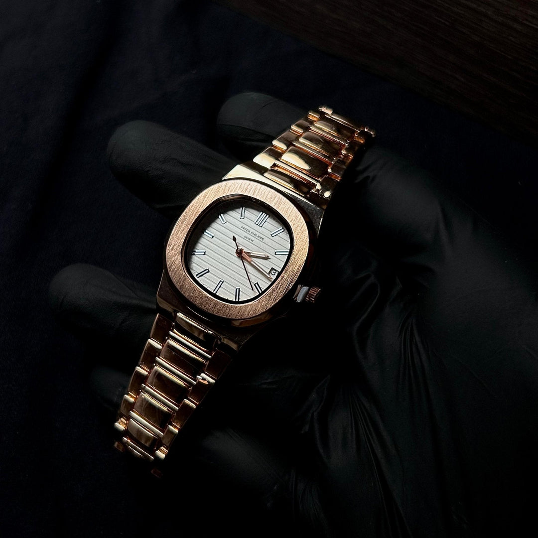 Patek Philippe Nautilus For Her - Rose Gold White