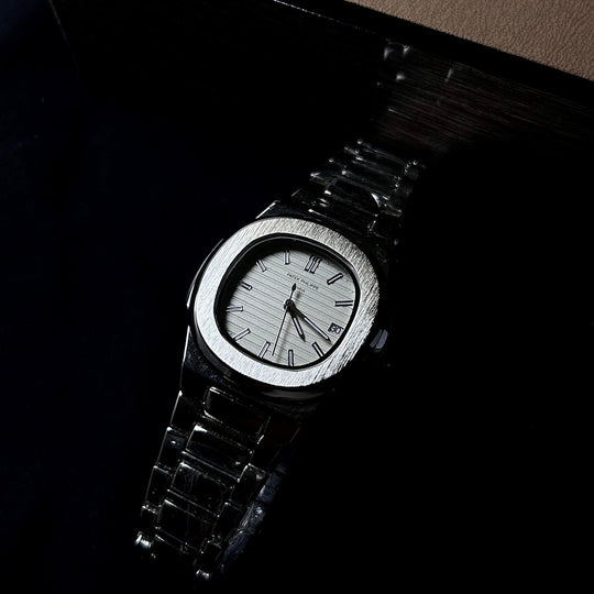 Patek Philippe Nautilus For Her - Silver White