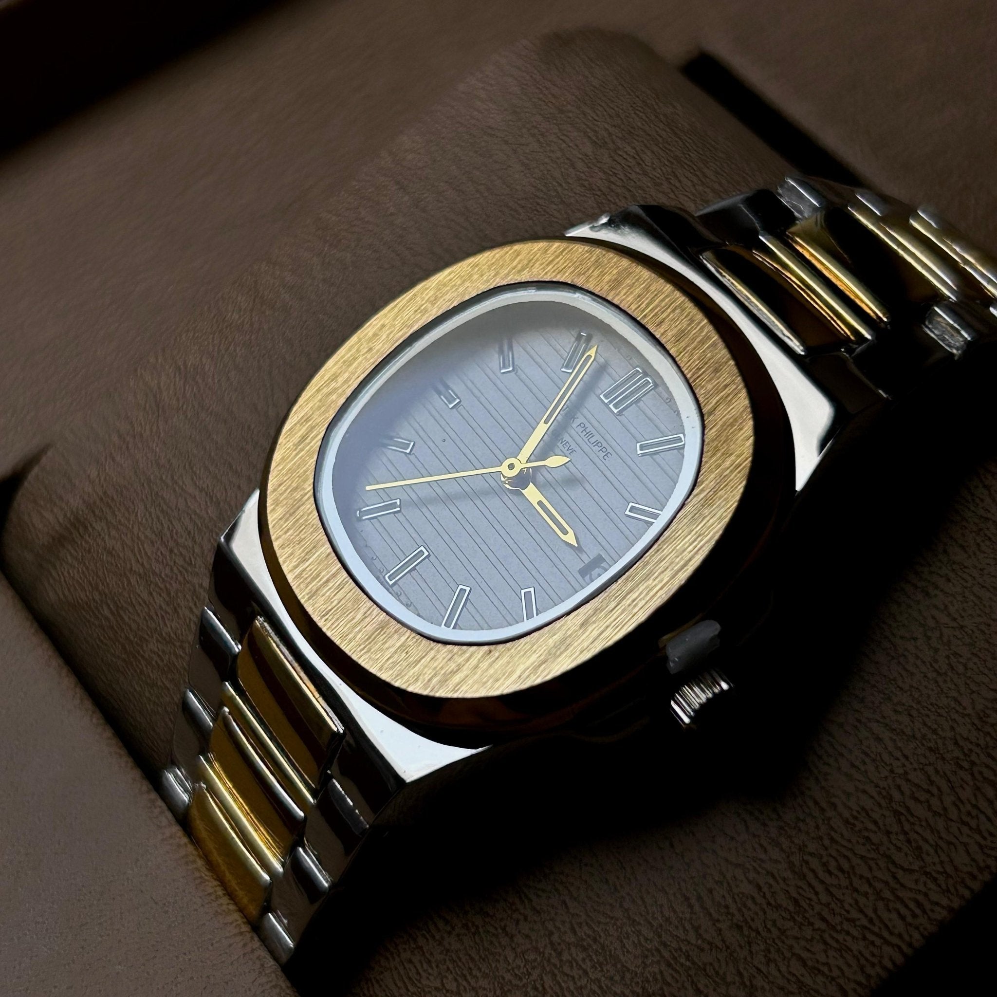 Patek Philippe Nautilus For Her - Two Tone Golden White