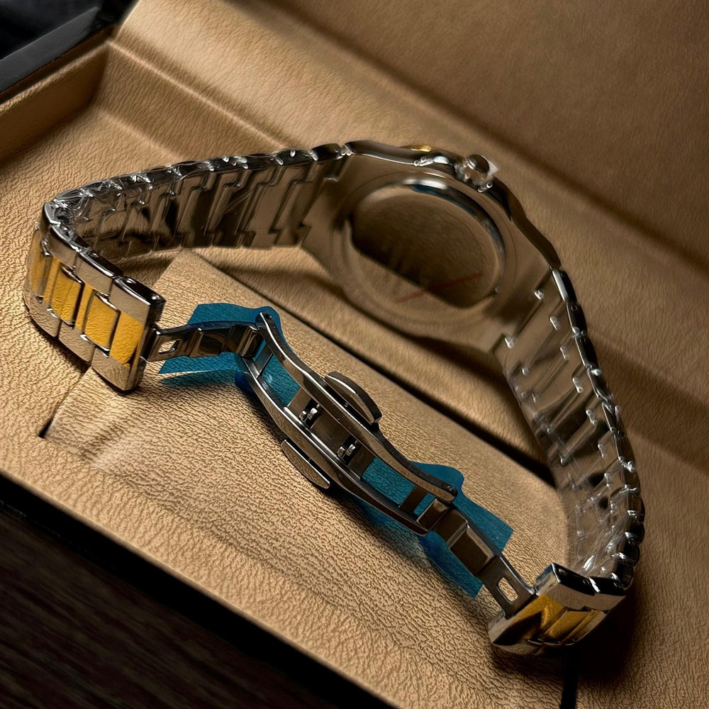 Patek Philippe Nautilus For Her - Two Tone Golden White