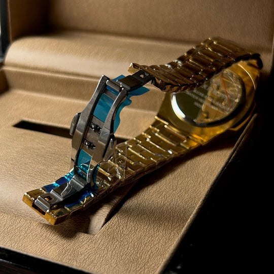 Patek Philippe Nautilus For Him – Golden White