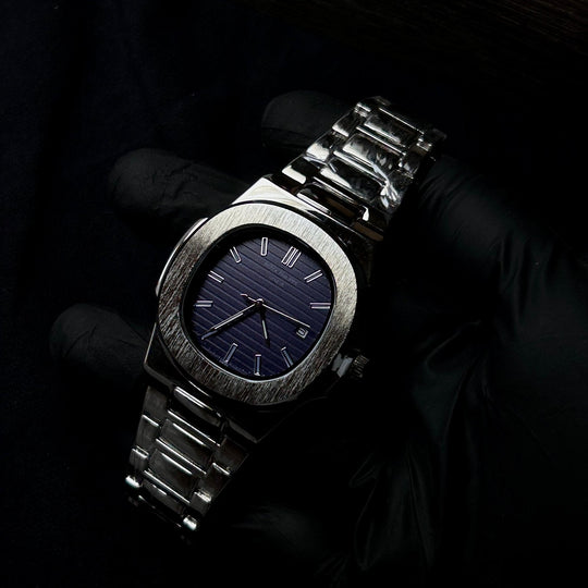 Patek Philippe Nautilus For Him – Silver Navy
