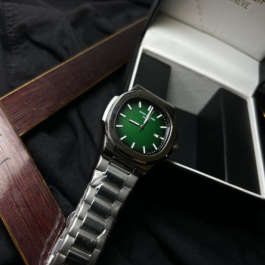 Patek Philippe Nautilus Homage For Him – Green Gradient Dial