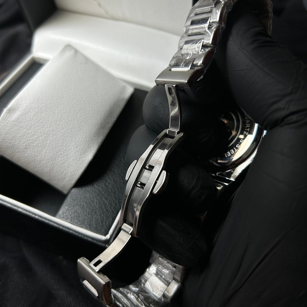 Patek Philippe Nautilus Homage For Him – Silver & White Dial