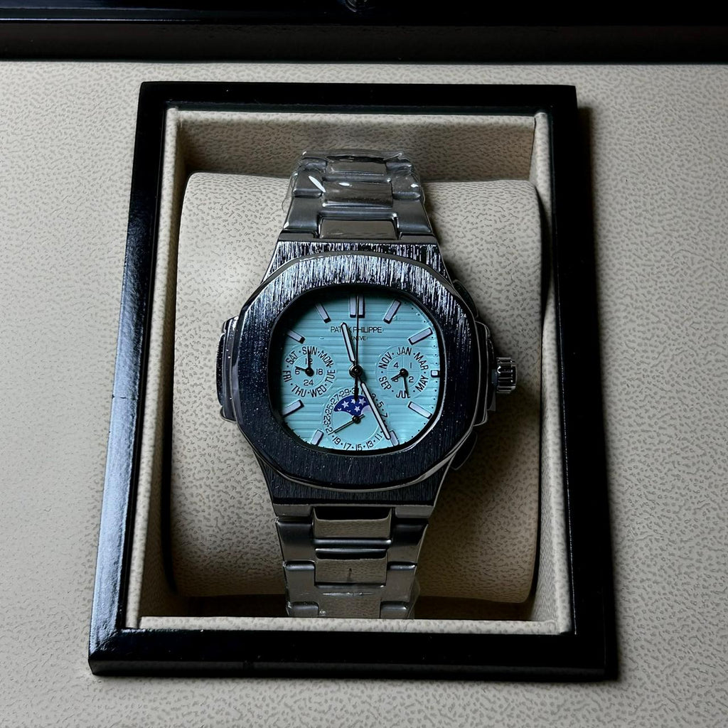 Patek Philippe Nautilus Moonphase – Ice Blue Steel Edition