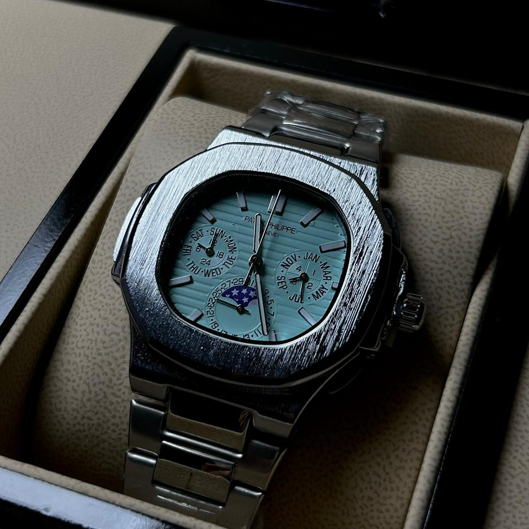 Patek Philippe Nautilus Moonphase – Ice Blue Steel Edition