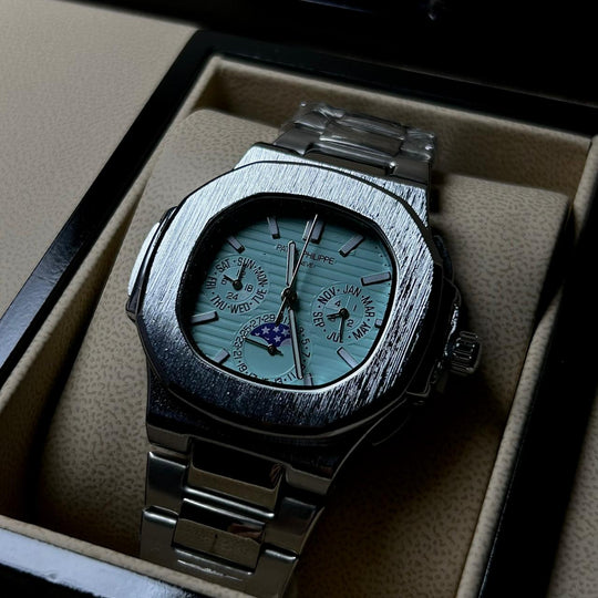 Patek Philippe Nautilus Moonphase – Ice Blue Steel Edition