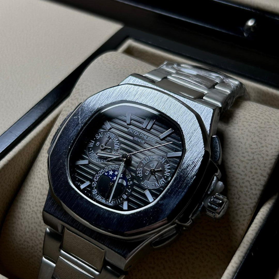 Patek Philippe Nautilus Moonphase – Jet Black Steel Edition
