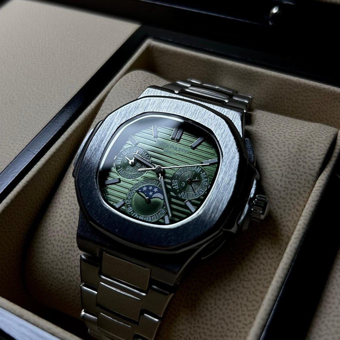 Patek Philippe Nautilus Moonphase – Olive Green Steel Edition