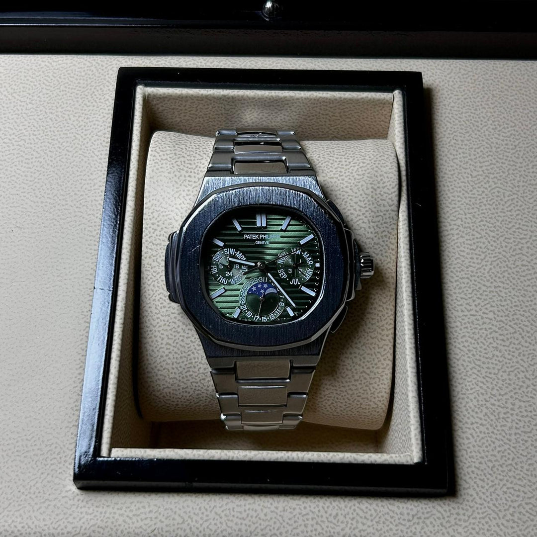 Patek Philippe Nautilus Moonphase – Olive Green Steel Edition