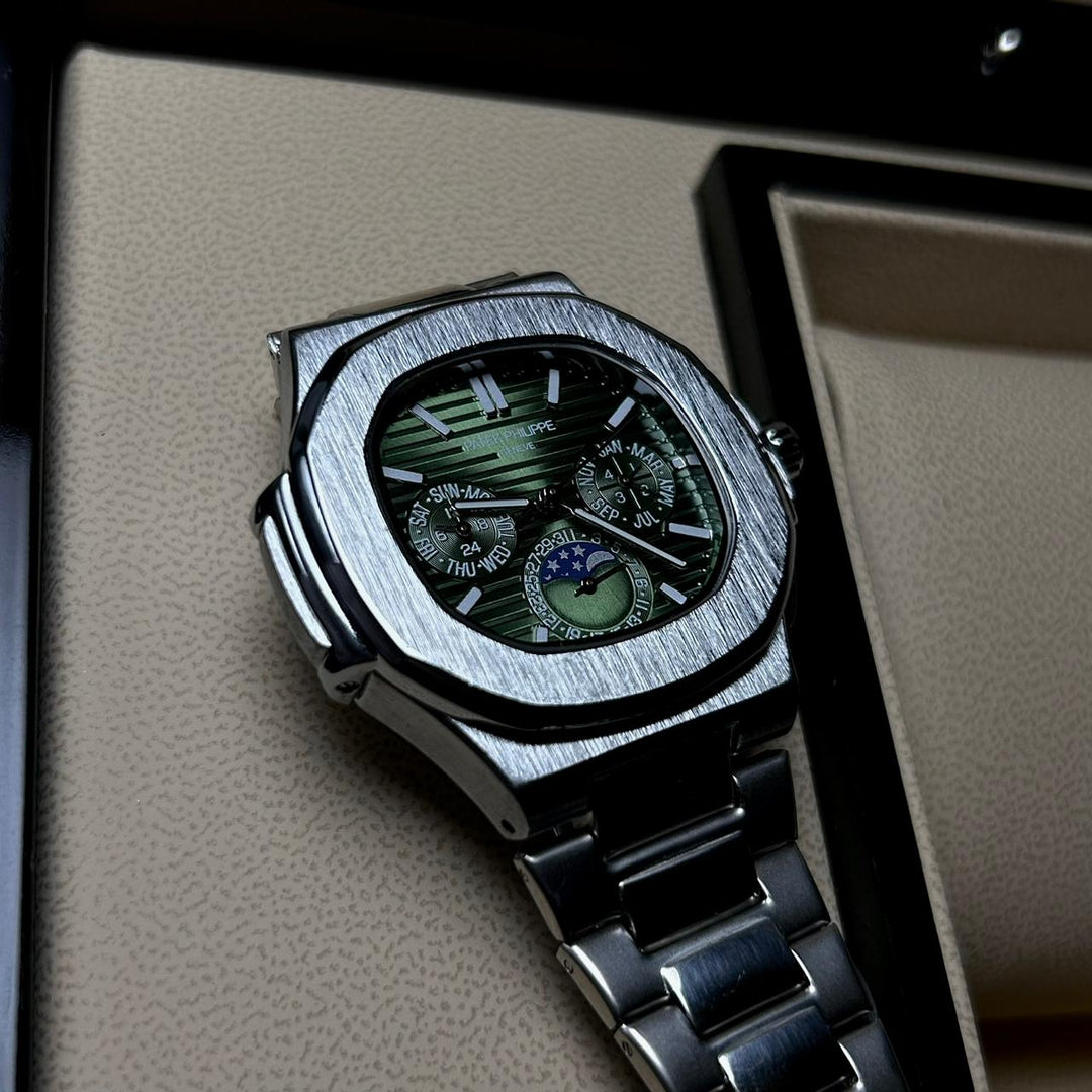 Patek Philippe Nautilus Moonphase – Olive Green Steel Edition