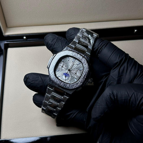 Patek Philippe Nautilus Moonphase – Silver Steel Edition