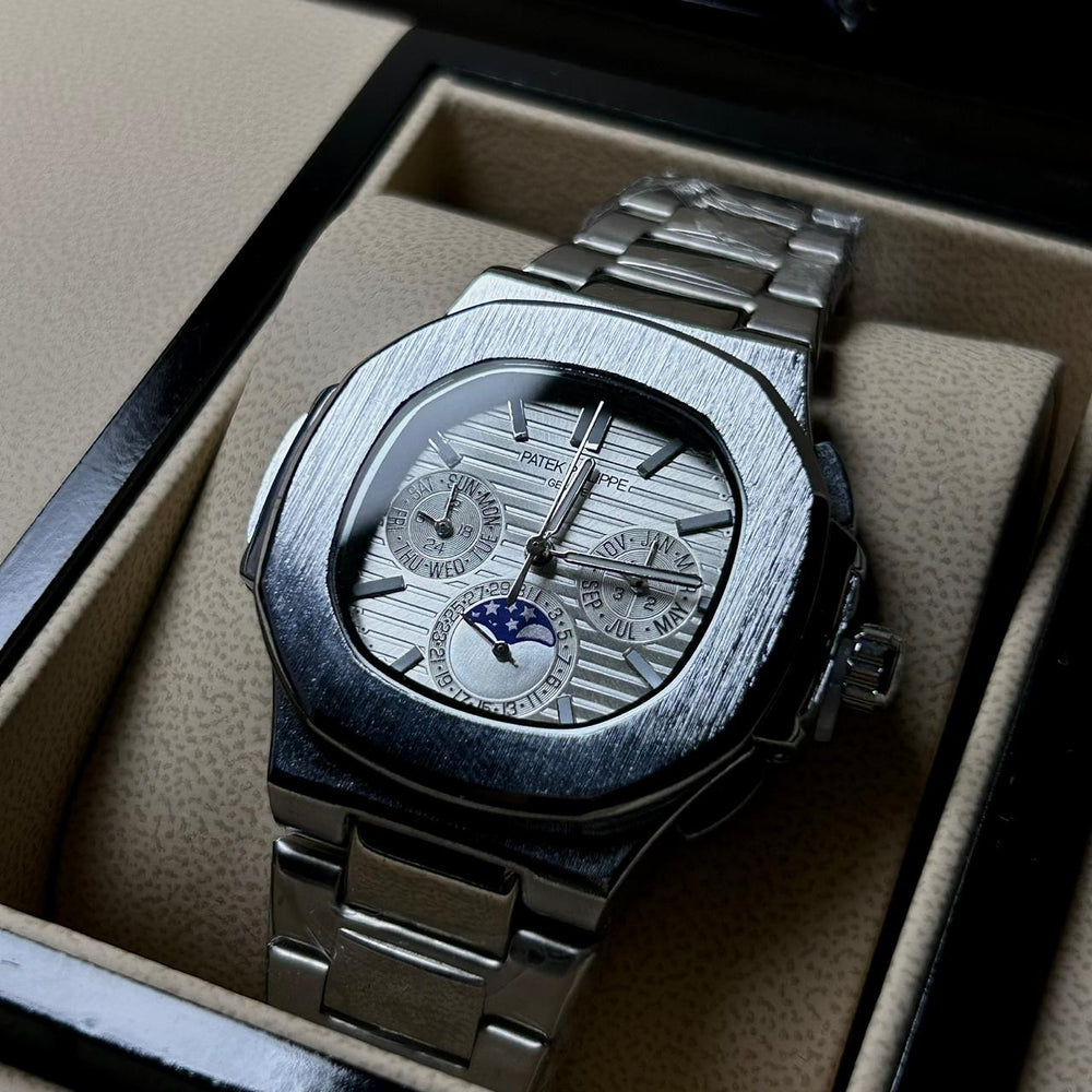 Patek Philippe Nautilus Moonphase – Silver Steel Edition