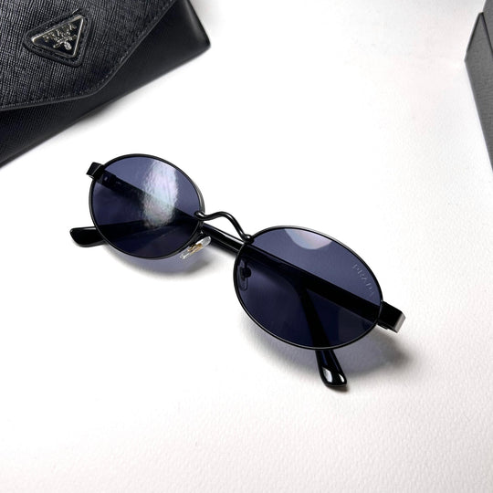 Prada Oval PRB56S - Black