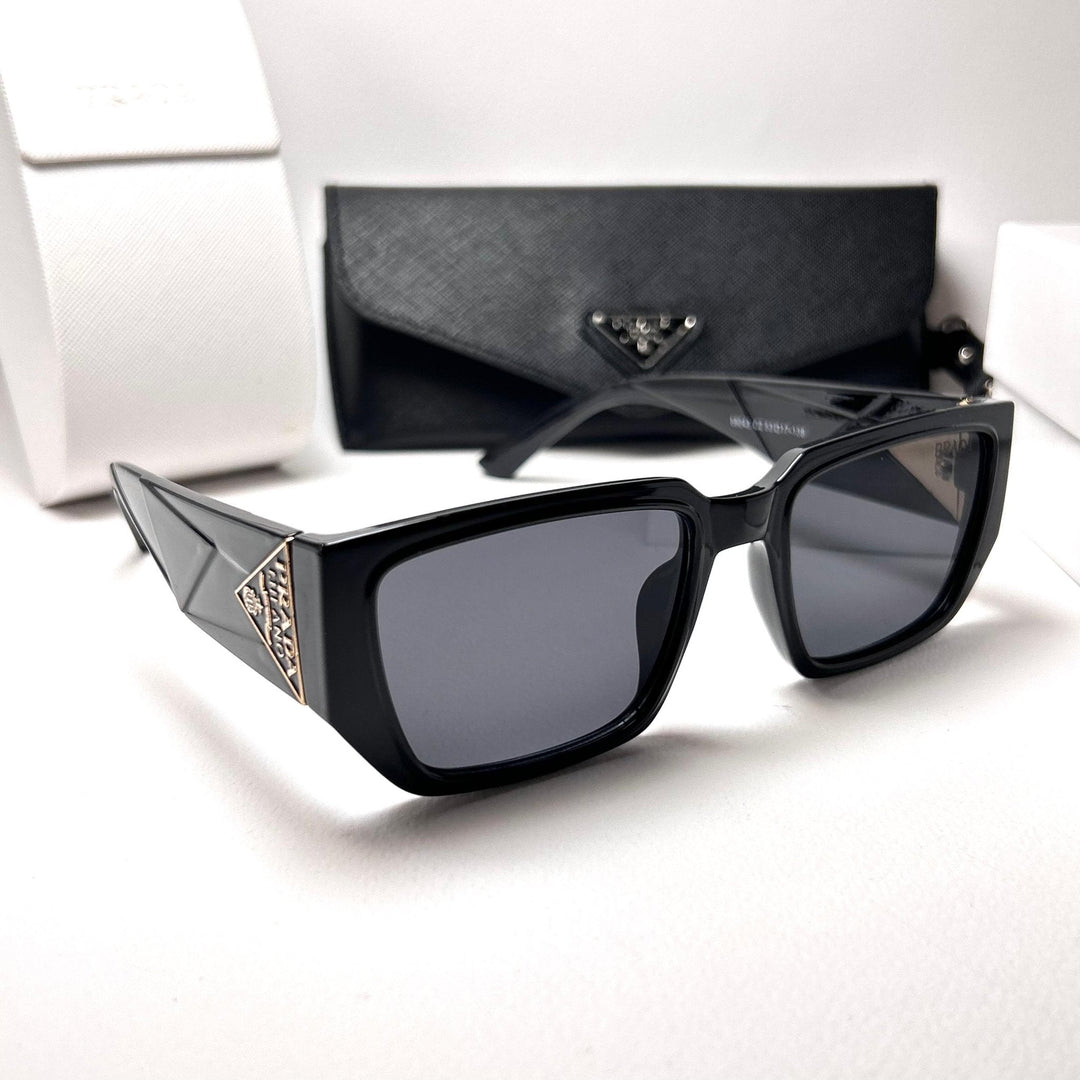 Prada Reactangular PR09ZS - Black