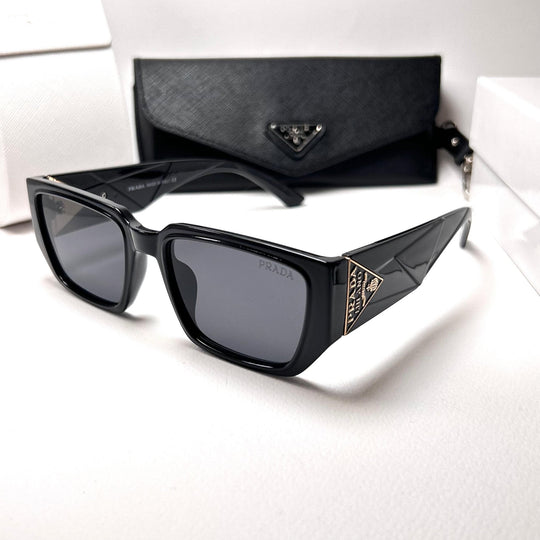 Prada Reactangular PR09ZS - Black