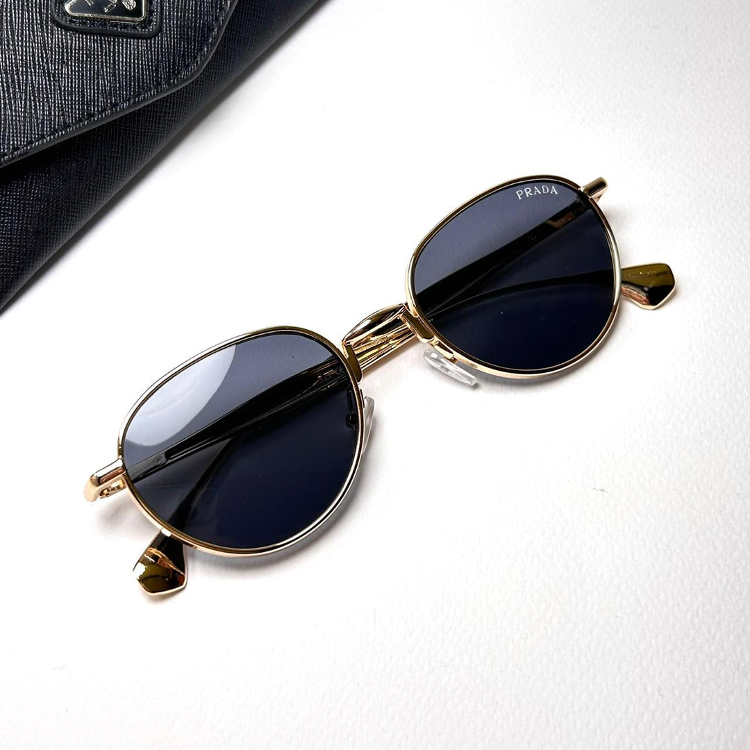 Prada Round B – Golden Black