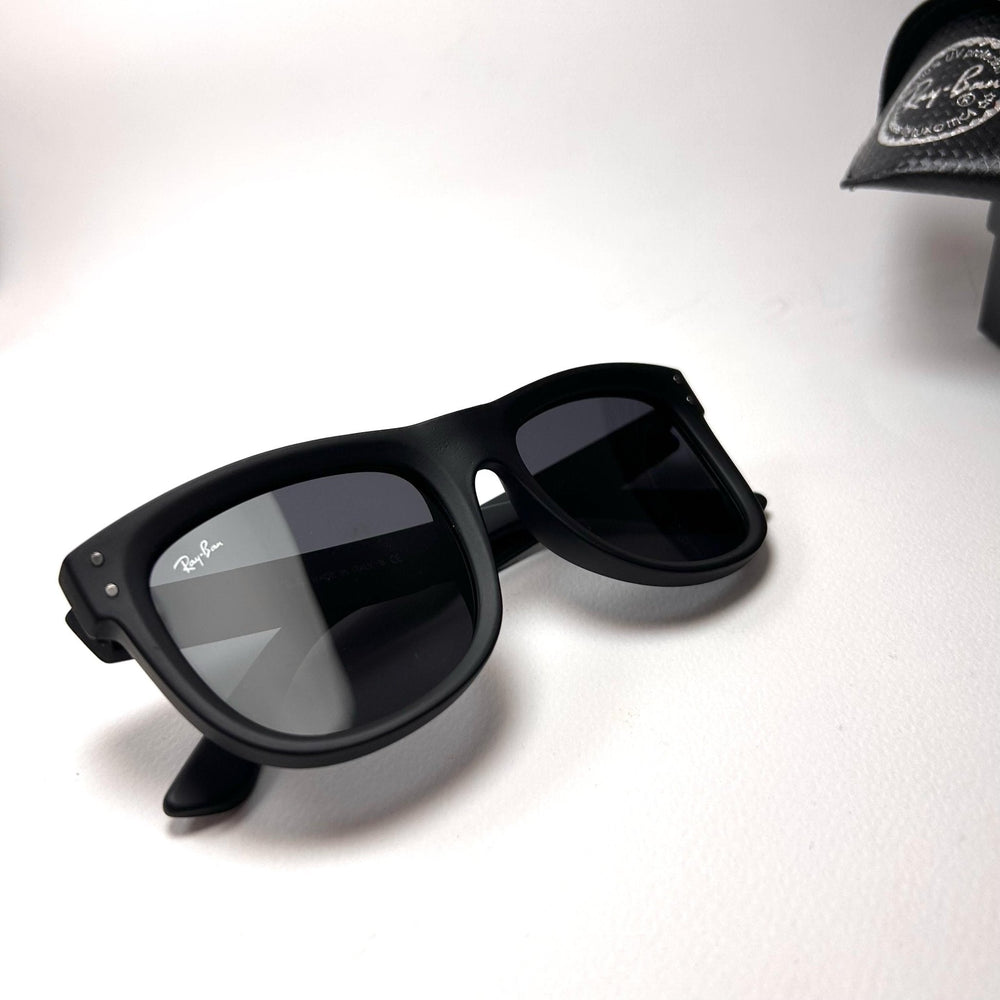 Ray Ban Wayfarer Reverse RB0707S - Black Matte