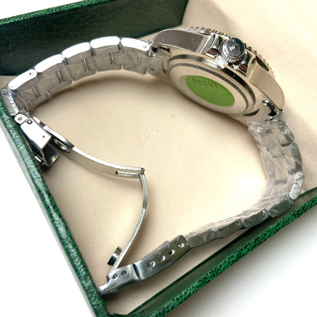 Rolex Submariner For Him "Hulk" - Stainless Steel with Green Dial and Bezel