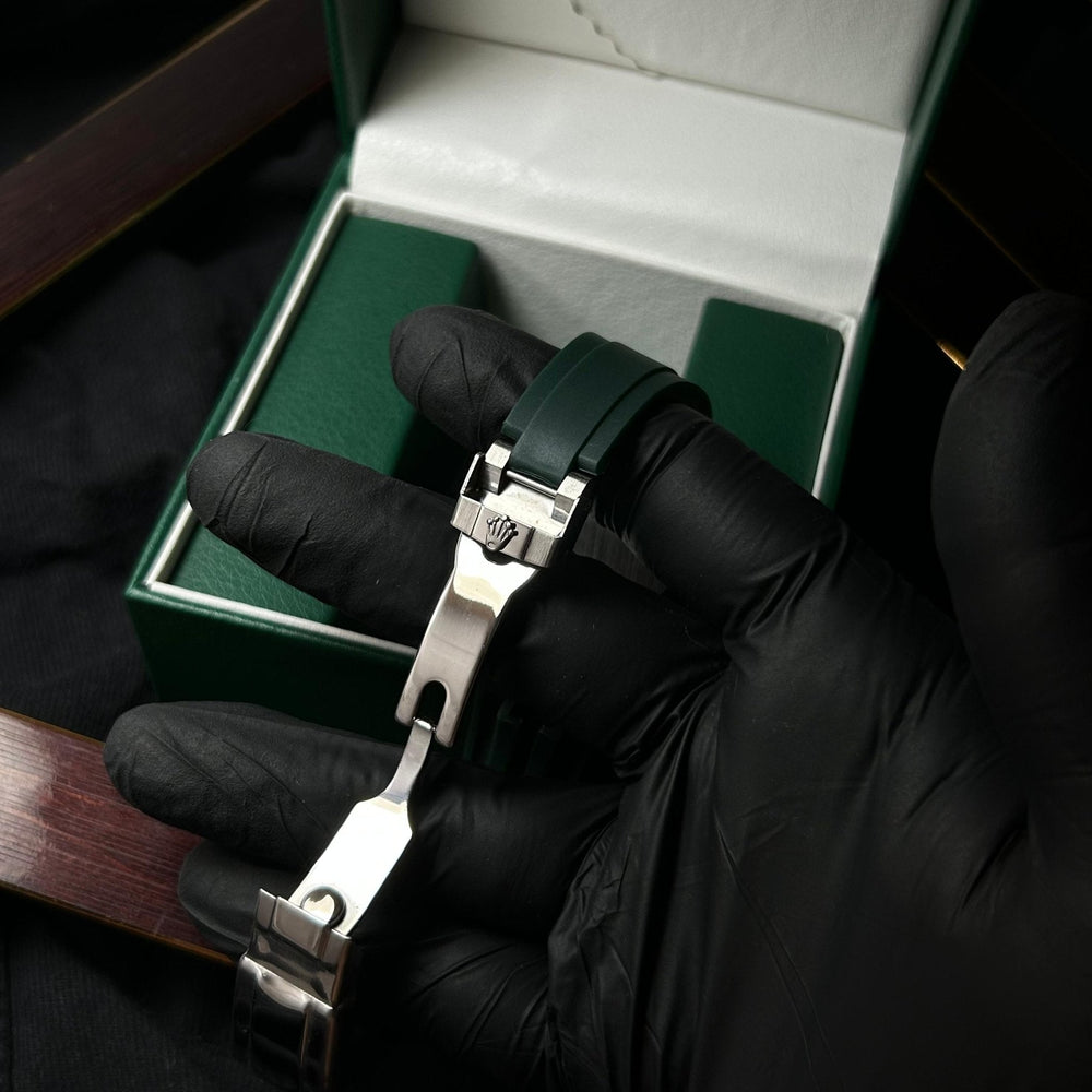 Rolex Submariner Rubber Strap For Him – Gold & Green Dial