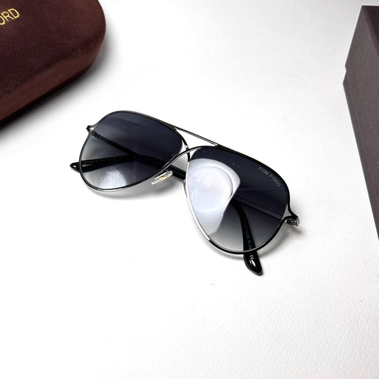 Tom Ford Aviator TF0487 - Silver Smoke Gradient