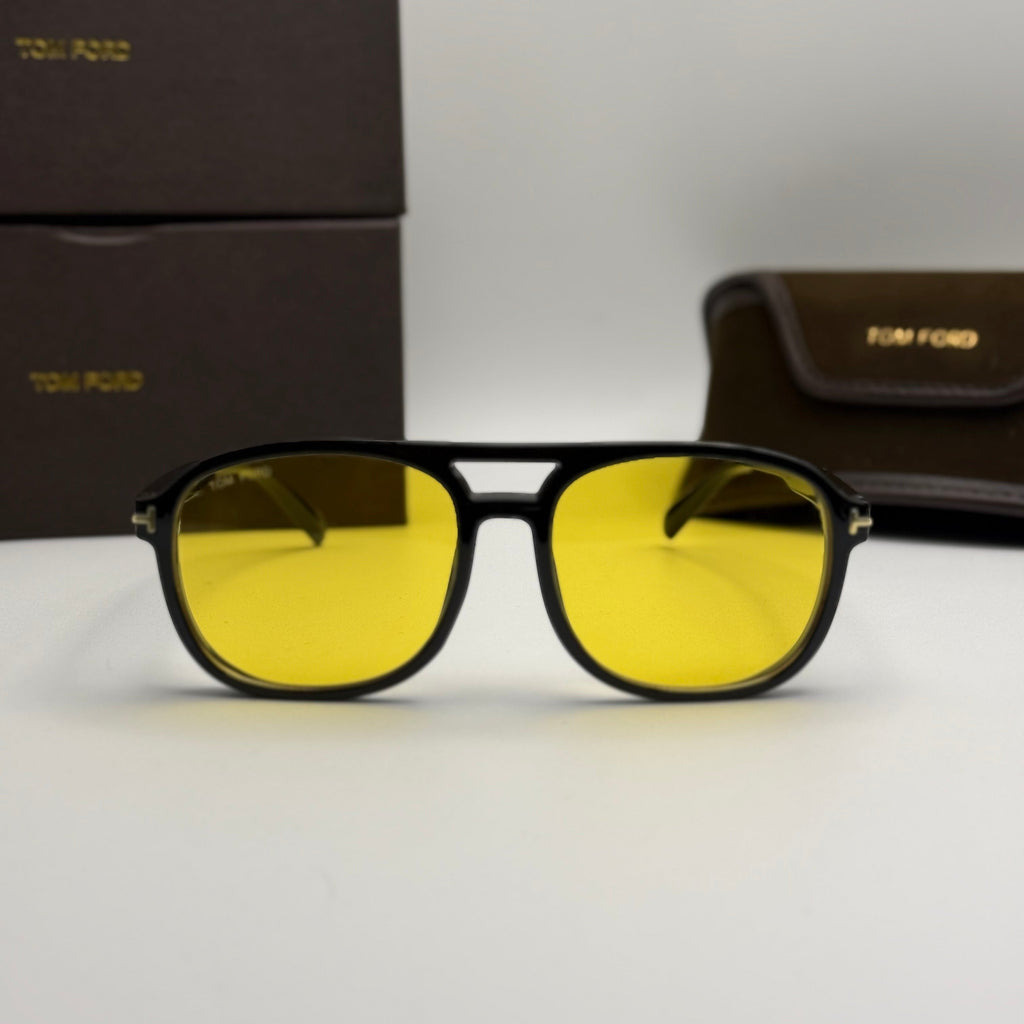 Tom Ford Aviator Sunglasses – Black Frame / Yellow Lenses